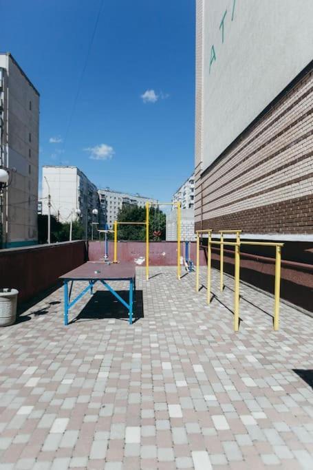 Atlant Luxury Apartments On Golovna Навпроти Тц Депот, Безконтактне Заселення Chernivtsi Exterior photo
